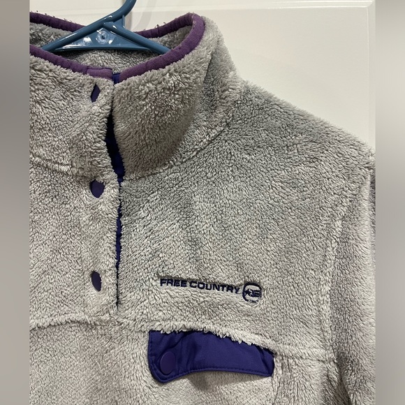 Women’s Snap Synchilla - Picture 3 of 7